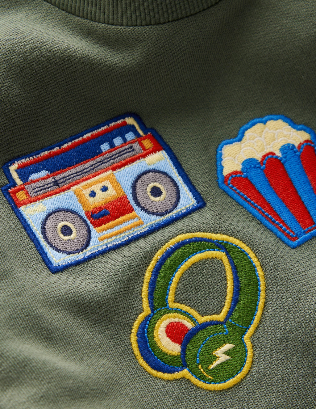 Badge Sweatshirt-Laurel Wreath Activity